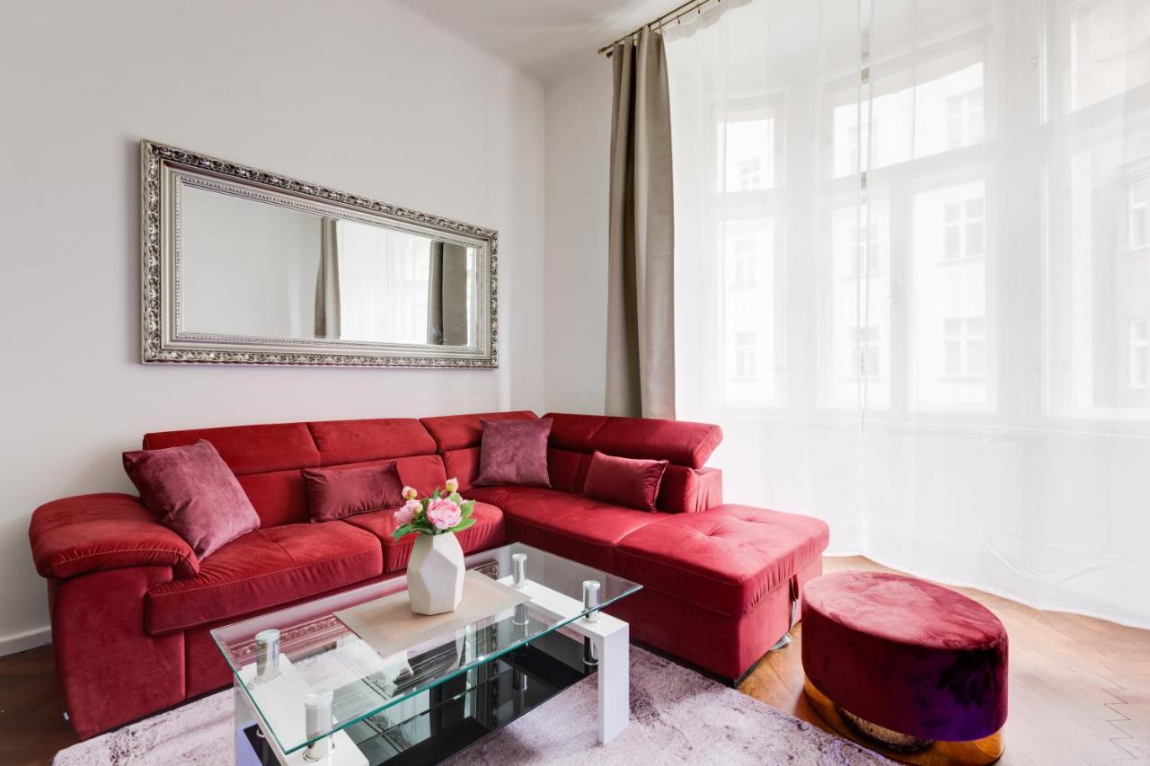 Luxury Riverside Apartments In The Center Of Πράγα Εξωτερικό φωτογραφία