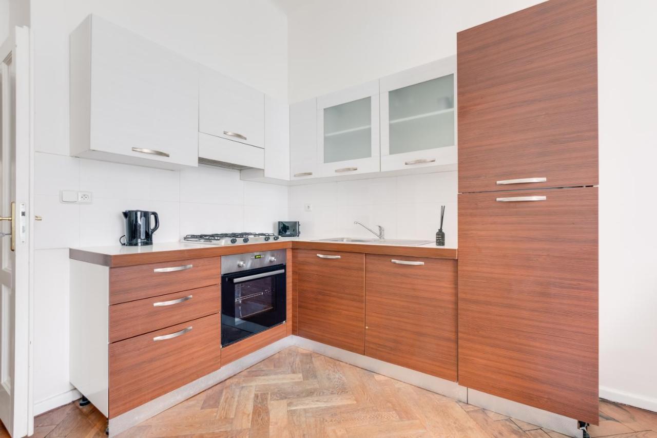 Luxury Riverside Apartments In The Center Of Πράγα Εξωτερικό φωτογραφία