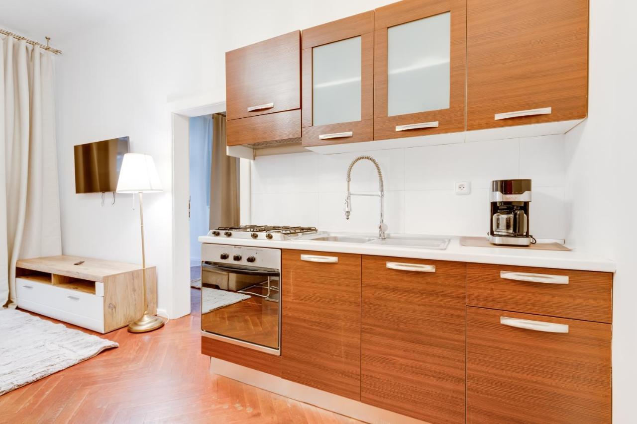 Luxury Riverside Apartments In The Center Of Πράγα Εξωτερικό φωτογραφία