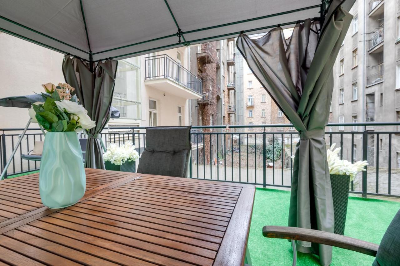 Luxury Riverside Apartments In The Center Of Πράγα Εξωτερικό φωτογραφία